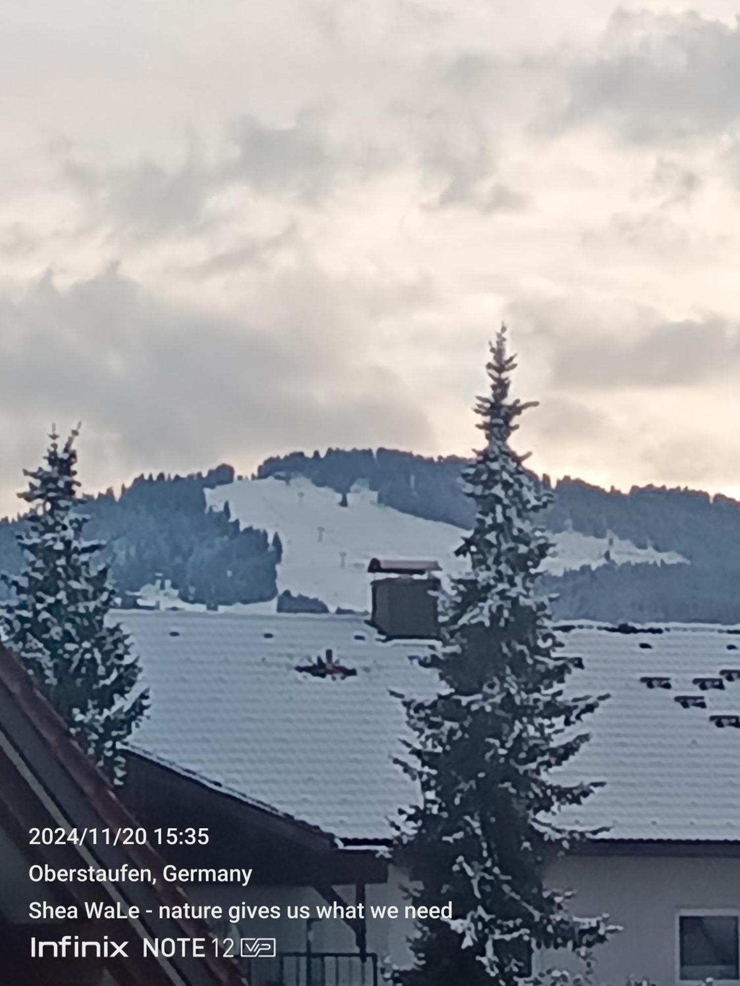 Allgaeu Vibes - Fusslaeufige Erreichbarkeit Vom Bahnhof, Mit Aussicht, Wettergeschuetzter Balkon オーバーシュタウフェン エクステリア 写真